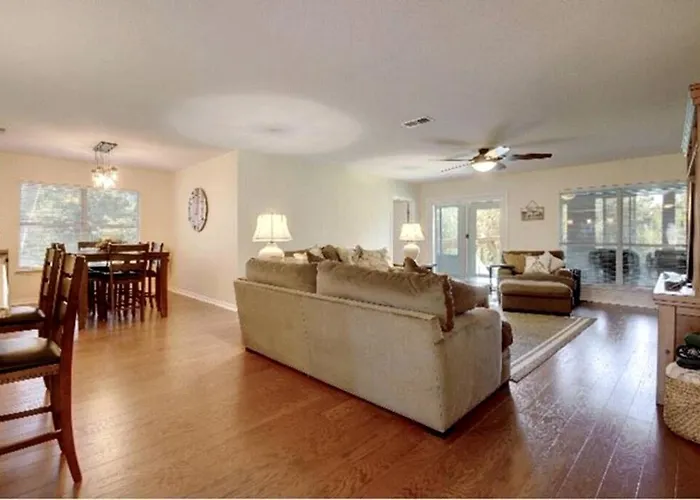 Pet-Friendly Cabin On The Banks Of The Colorado River In Bastrop, Tx