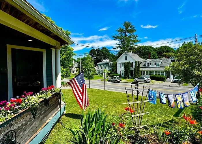 High Street Haven, Steps To Camden Harbor
