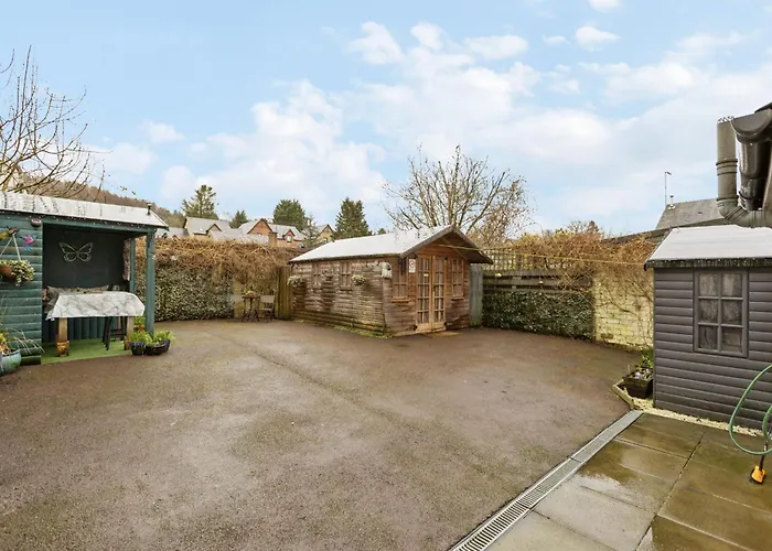 Dunella Traditional Cottage