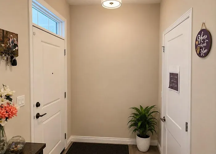 Bright Park View 3 Bedroom House For Family Rent