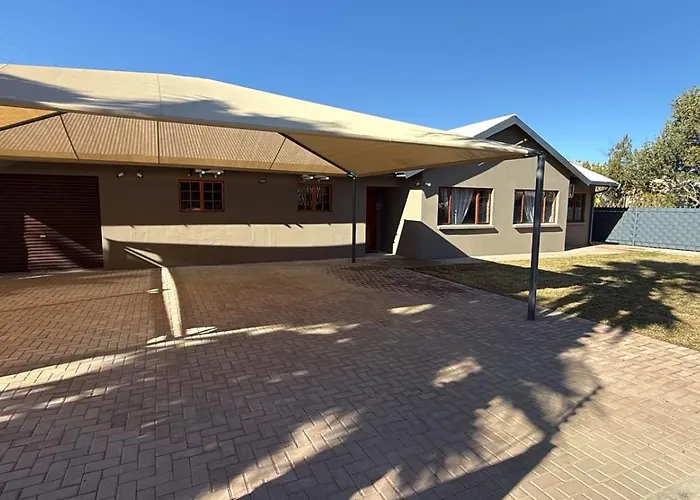 Upington Properties Ixia