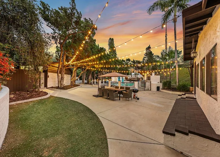 Entire Private Home With 3 Beds, Pool, Sauna, Gym, Parking Yard, Ranch Style, Available Now