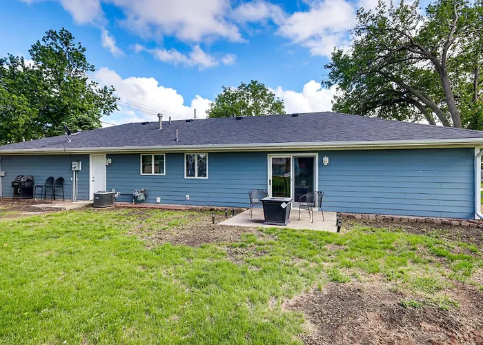 Pet-Friendly Exeter Home Near Rte 6 & I-80