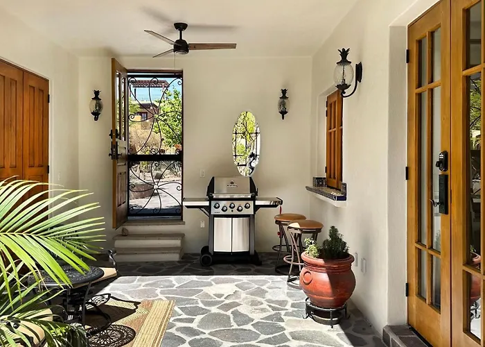 Newly Renovated Home- 5 Steps From Lap Pool