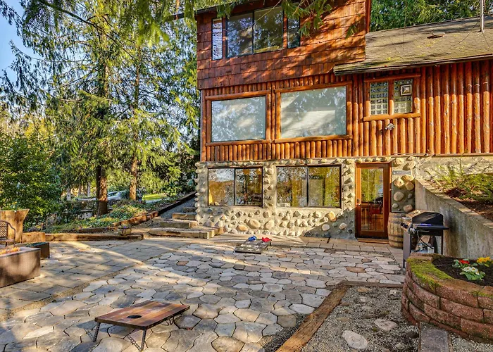 Private Beach Access! Group-Friendly Getaway!