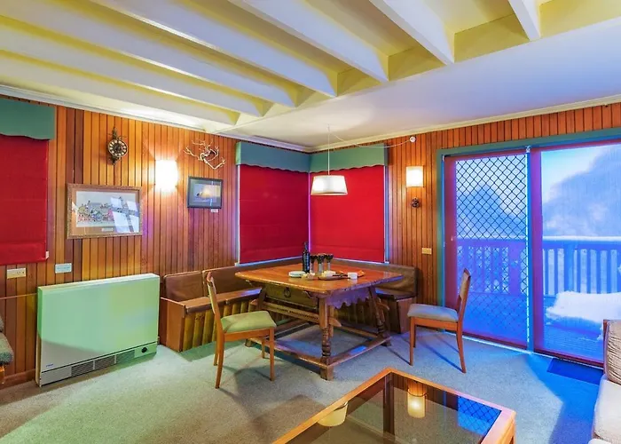 Red Onion Ski Chalet - Entire Home