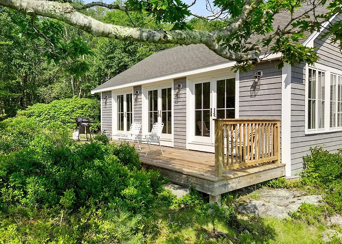 Gorgeous Oceanfront Home With Hot Tub, Modern Remodel, And Stunning Views
