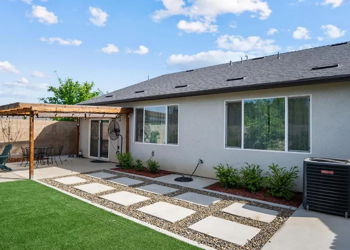 Visalia Modern Home