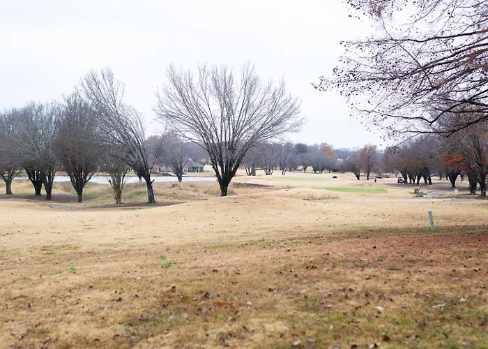 On Golf Course Peaceful Central Upscale