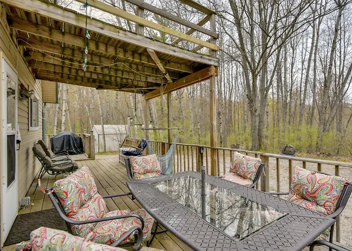 Classic Up North Cabin: Boat, Fish, Atv & Explore