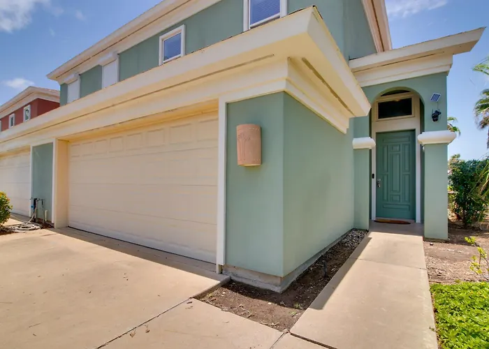 Waterfront Unit W/ Resort Perks In Laguna Vista!