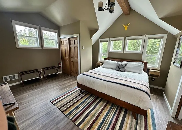 Rockytop Vista Banff, Ab - Adults Only