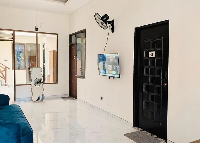 Simple And Homey 8 Bedrooms -20Pax New Build Home