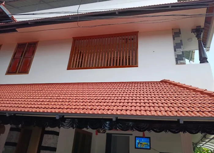 Kasi Heritage Home Near Sree Padmanabha Swami Temple 800M