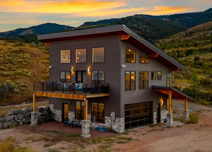The Overlook - Bbq, Stunning Lake Views, Games