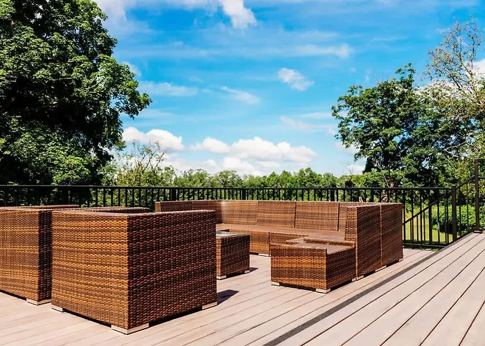 Holbrook Retreat - 5 Bedroom On 47 Acres