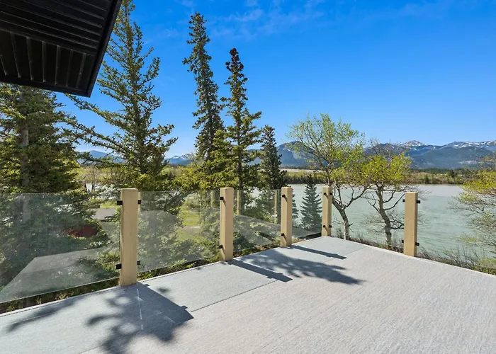 Sisu Lodge By Canmore Premier