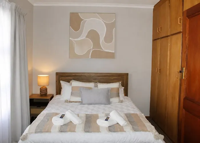 Peaceful Family Unit In Potch Dam Area