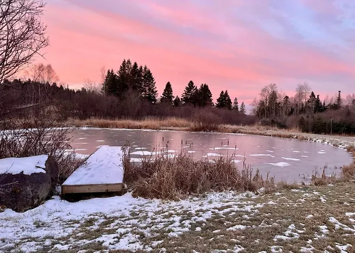 The Ridgeline | Near Saddleback • Walk To Rangeley Lake