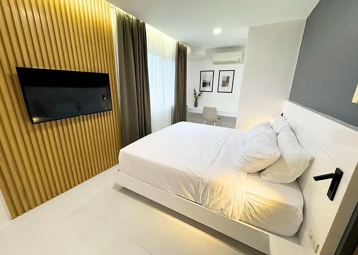 Stylish Modern Townhouse In Tagbilaran City
