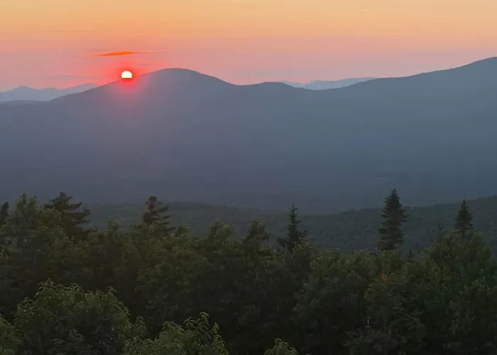 The Alpine Suite | Walk To Downtown & Rangeley Lake Beach