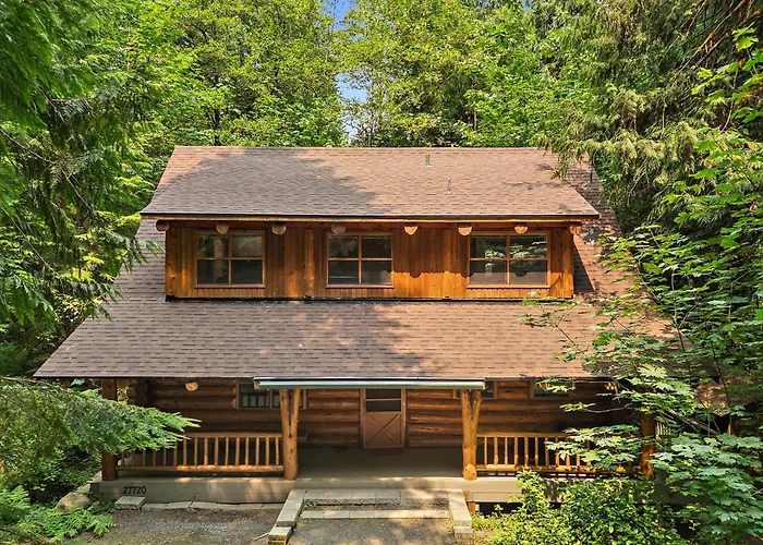 Creekside Log Cabin - Fireplace - Mt Hood