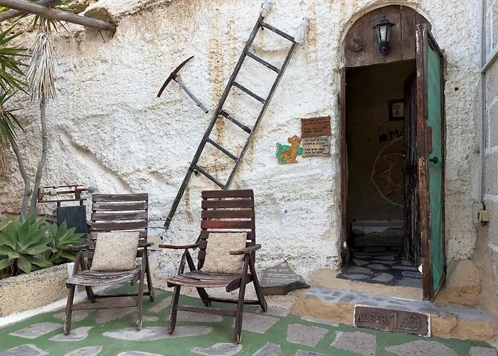 Casas Cueva Alfer