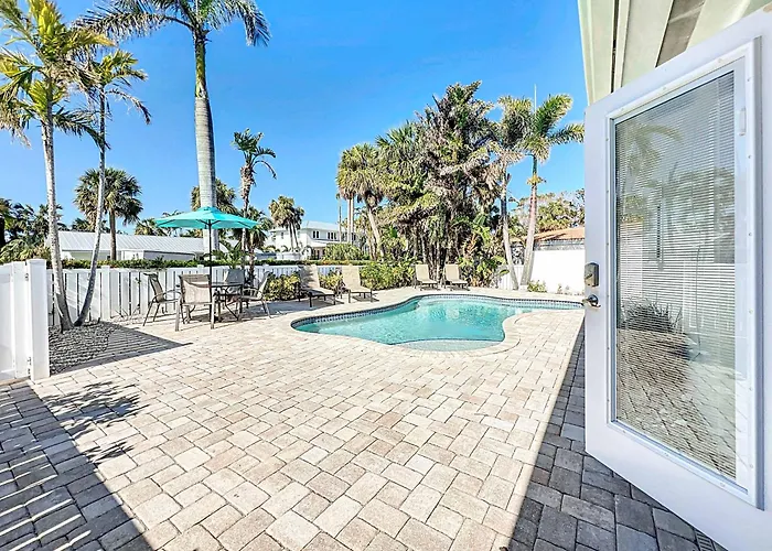 Blue Wave Villa East