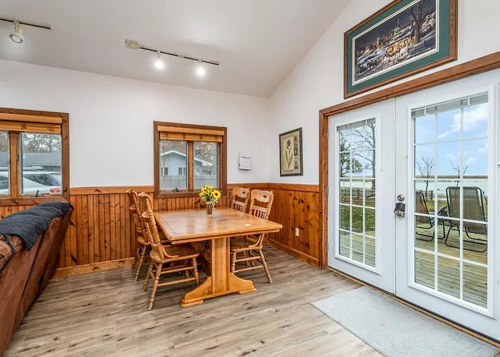 Cozy Home Lake Huron With Loft 2 Bedroom 1 Bathroom