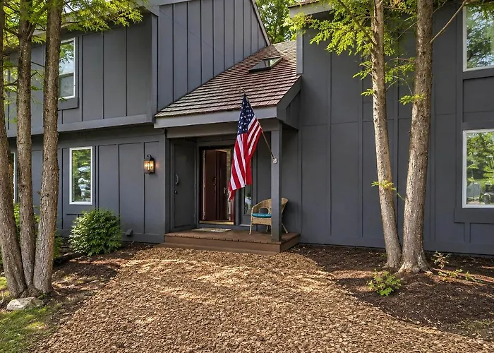 Stay On Jack Frost Mountain! Wooded Getaway