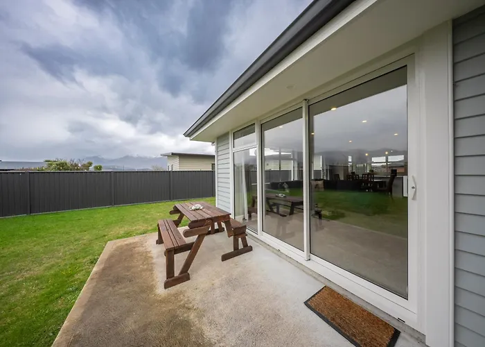 Fiordland Getaway - Te Anau Holiday Home