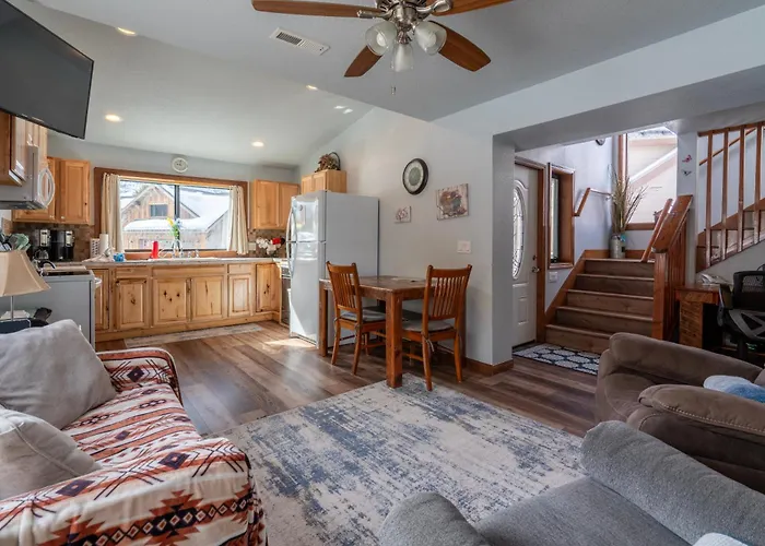 Rr-Gull Lake Baby House