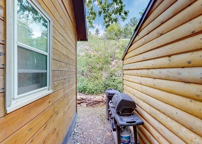 Mountain View Escape