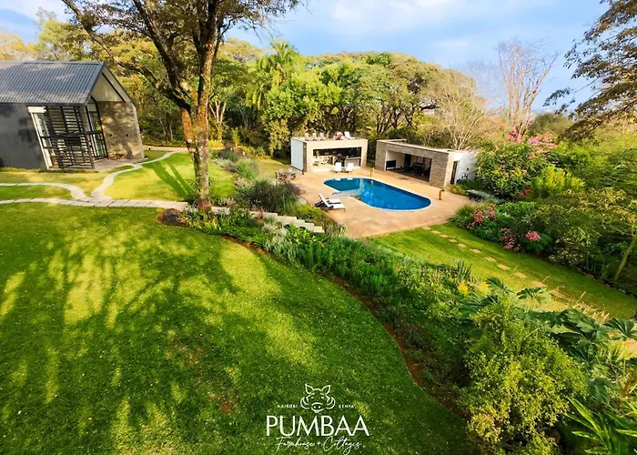 Pumbaa Farmhouse + Cottages