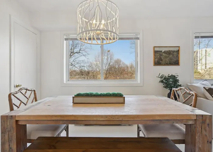 Crystal City Boutique Flats 2Br - Free Parking 204