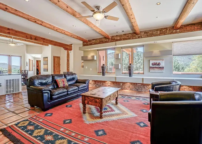 Hutson Lane Stunning Views Secluded Central Location Outdoor Pizza Oven Sedonas Essence