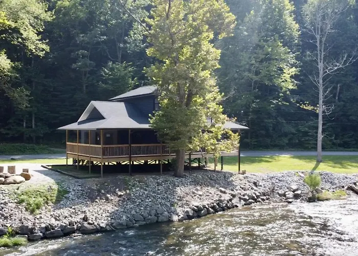 River Escape River Front Cabin