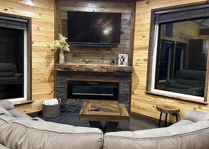 The White Oak Cabin At Cabins Of Wolf Pen Gap