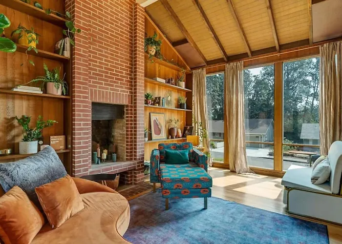 A Full Mid-Century Experience, Quiet St