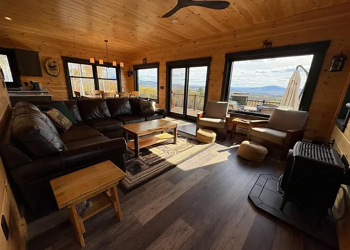 Mountain/Lake Views Close Saddleback Sleeps 9
