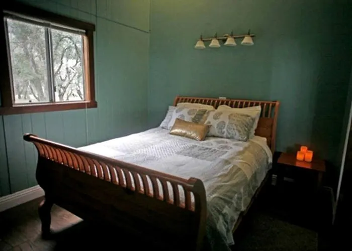 Palomar Mountain Lodge Rental Perfect For Group Getaways In California