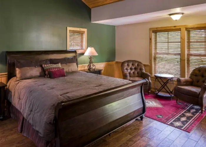 Exceptional Cabin Getaway On A Resort And Equestrian Site In Rutland County, Vermont