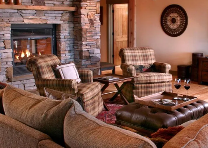 Cabin With Five Fireplaces And Luxurious Amenities For A Getaway To Chittenden, Vermont
