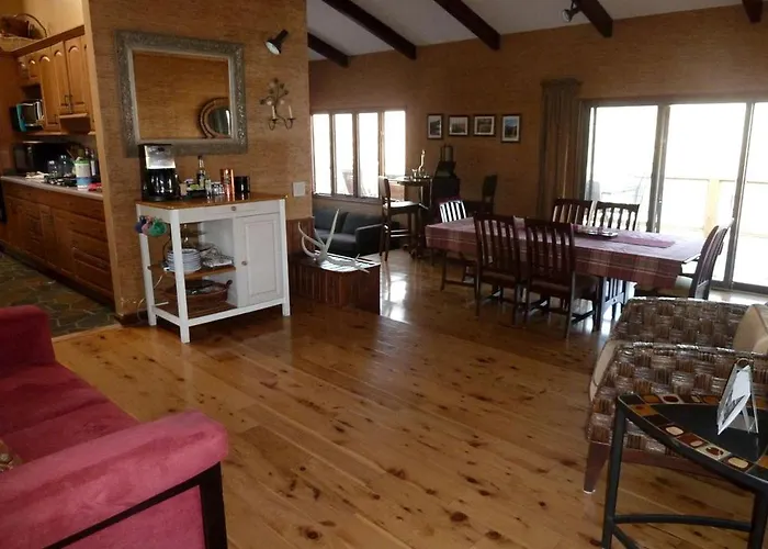 Riverside Cabin With A Hot Tub By Creeper Trailhead In Virginia