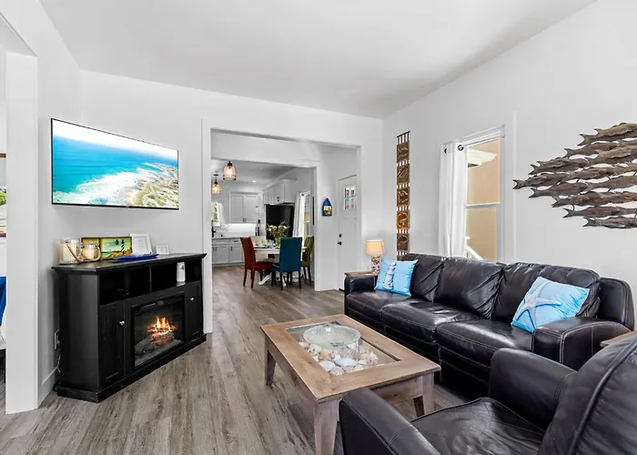 3729 Ocean Park Sanctuary