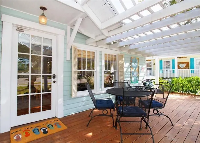 Serenity Bungalow Downtown