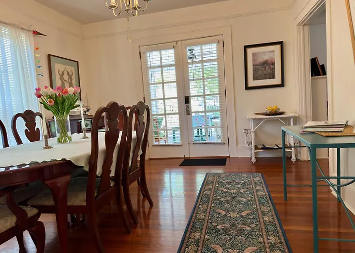 Historic 1922 Home • Walk To Downtown & Blue Jays