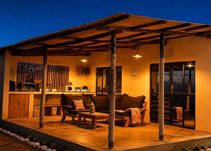 Akariza House
