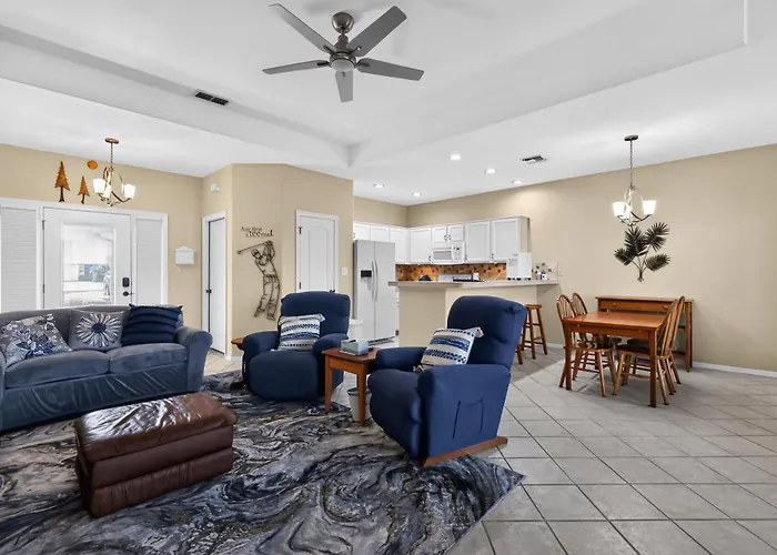 Laguna Vista Lakefront Retreat 2Br Sleeps 6 Townhouse