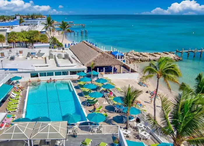 Waterfront Paradise, Dock, Game Lounge Cabana Club